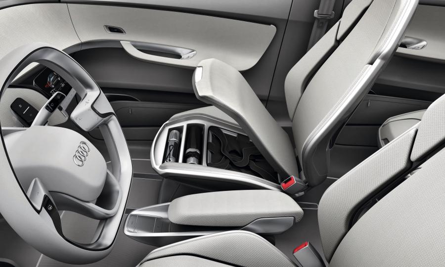 Интерьер Audi A2 Concept 2011 года  (фото 19 из 32)